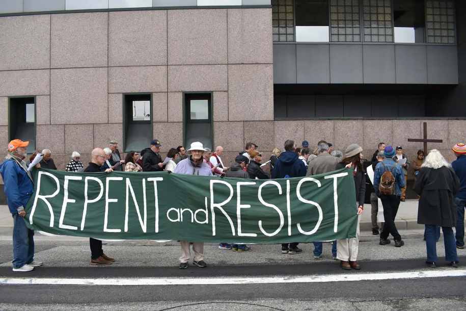 Featured Post Image - The Kingdom of Heaven: Should Christians Pursue it with Violence?